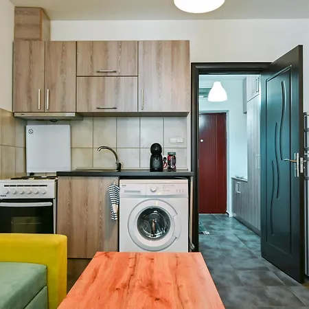 Apartament 19 *